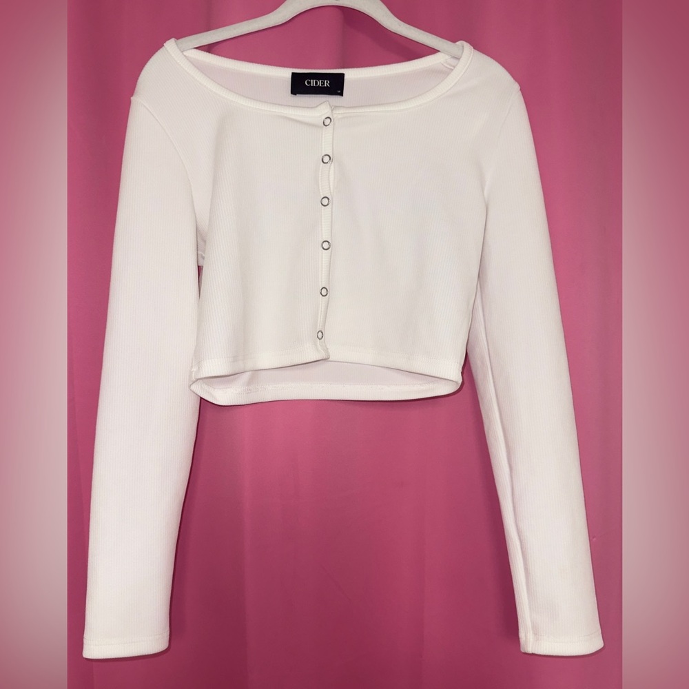 Cider white Buttoned Crop Top